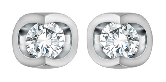 C10 20058 10Kw .06 Diamond Studs